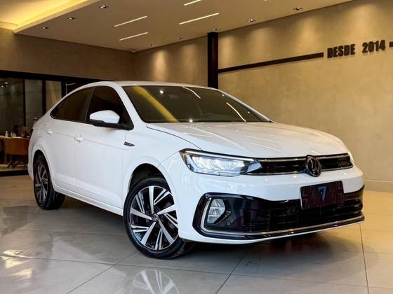 VOLKSWAGEN VIRTUS 1.0 200 TSI HIGHLINE AUTOMÁTICO